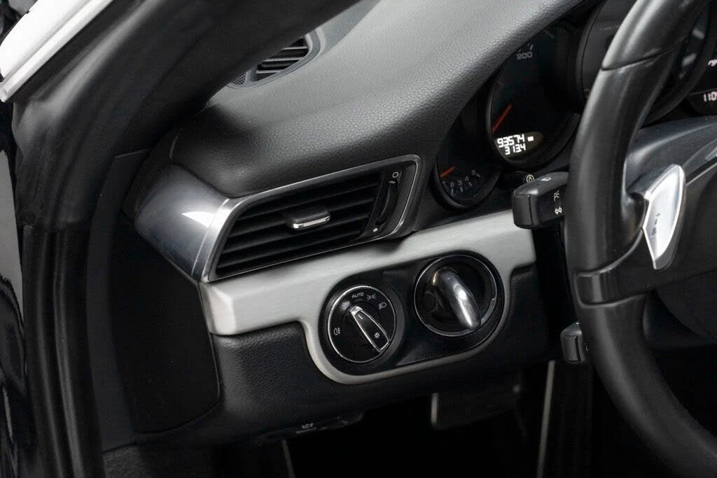 2015 Porsche 991 Targa 4 & 4S - Image 24 of 31