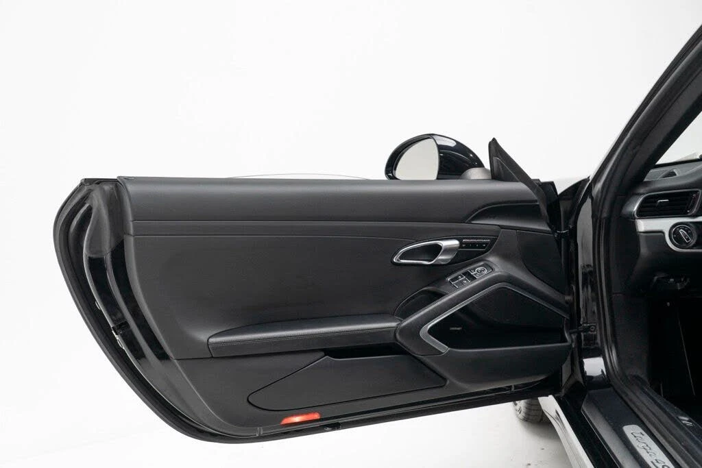 2015 Porsche 991 Targa 4 & 4S - Image 21 of 31