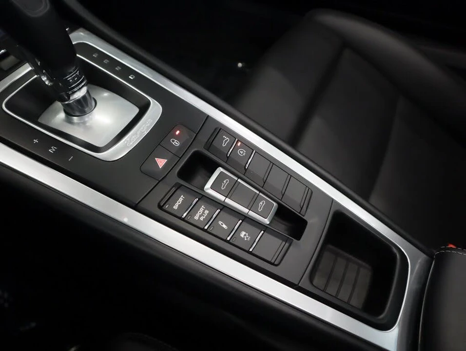 2015 Porsche 991 Targa 4 & 4S - Image 20 of 31
