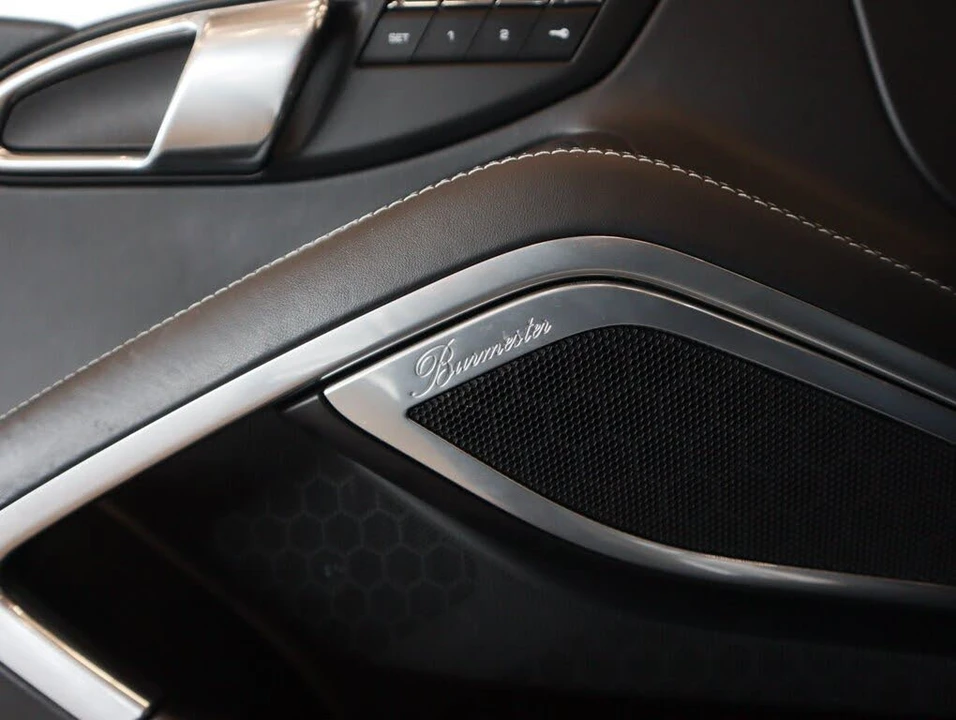 2015 Porsche 991 Targa 4 & 4S - Image 24 of 31