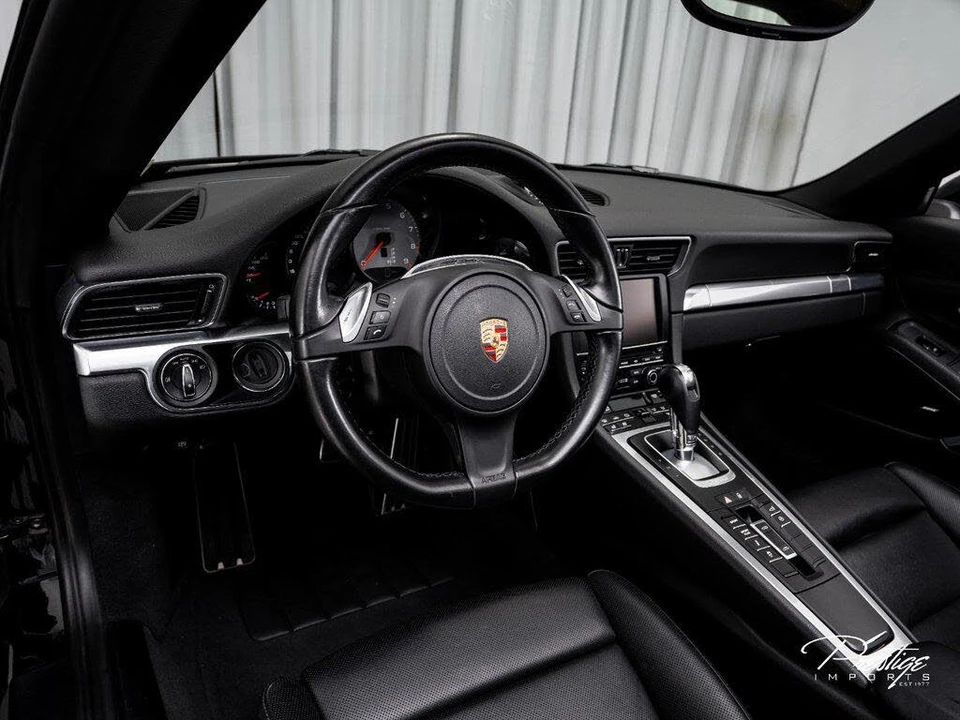 2015 Porsche 991 Targa 4 & 4S - Image 30 of 31