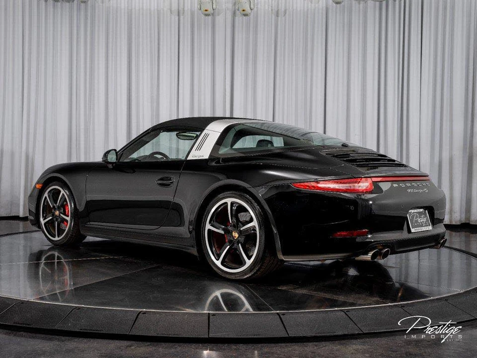 2015 Porsche 991 Targa 4 & 4S - Image 12 of 31