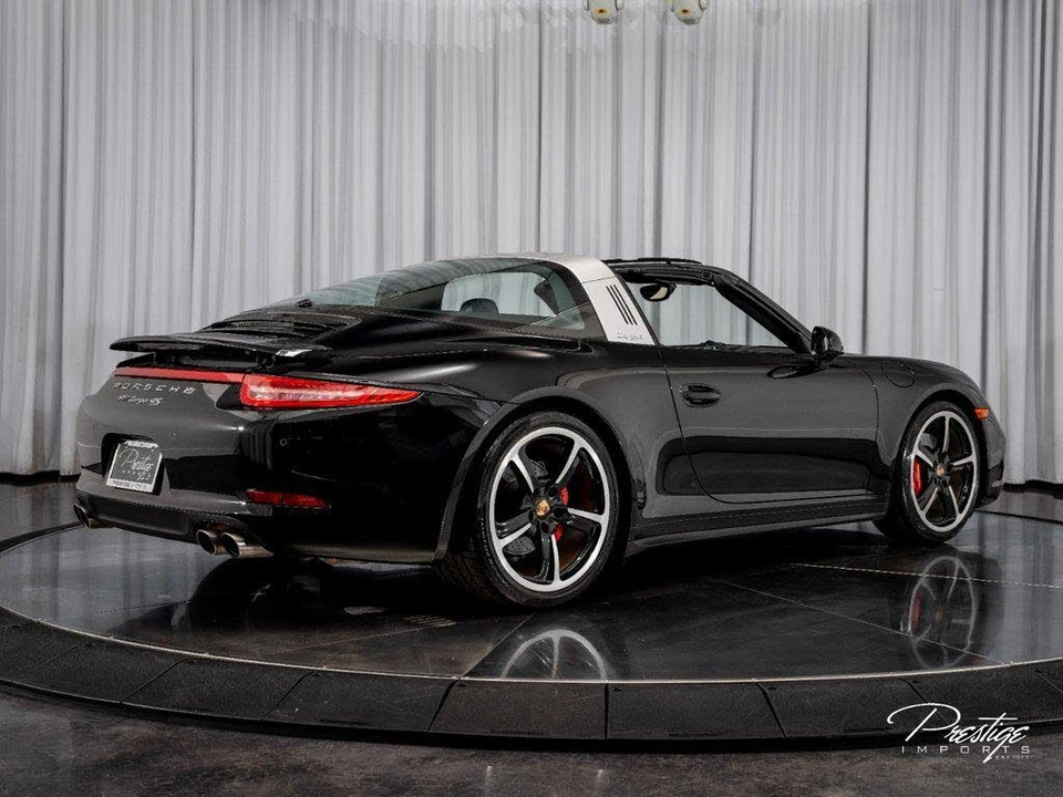 2015 Porsche 991 Targa 4 & 4S - Image 17 of 31