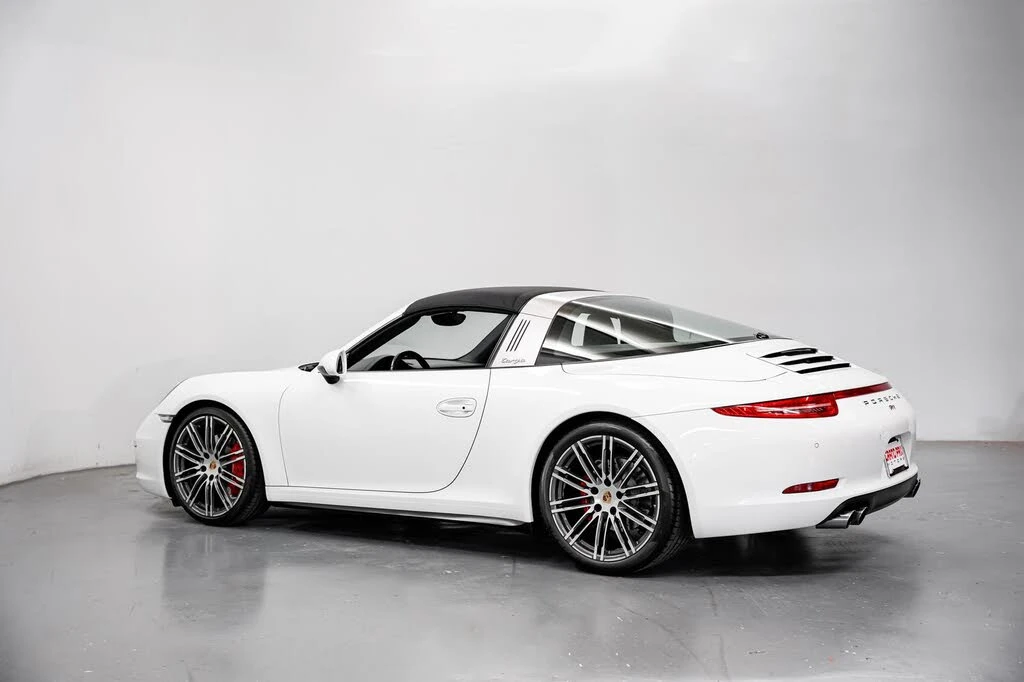 2015 Porsche 991 Targa 4 & 4S - Image 9 of 31
