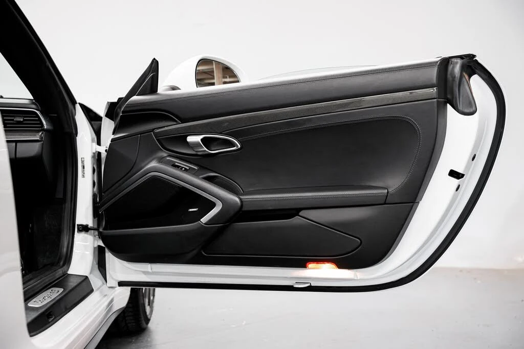 2015 Porsche 991 Targa 4 & 4S - Image 26 of 31