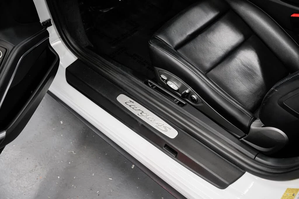 2015 Porsche 991 Targa 4 & 4S - Image 24 of 31