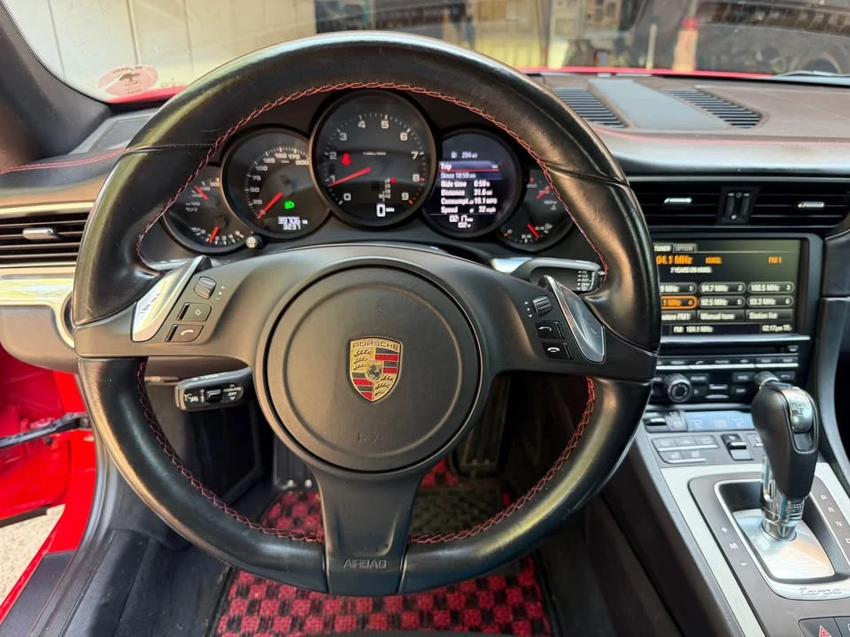 2015 Porsche 991 Targa 4 & 4S - Image 9 of 20