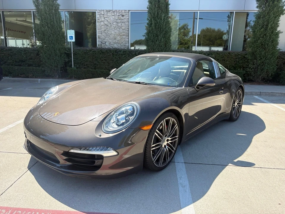2015 Porsche 991 Targa 4 & 4S - Image 2 of 9