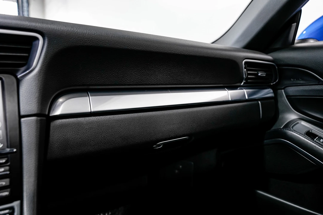 2015 Porsche 991 Targa 4 & 4S - Image 15 of 21
