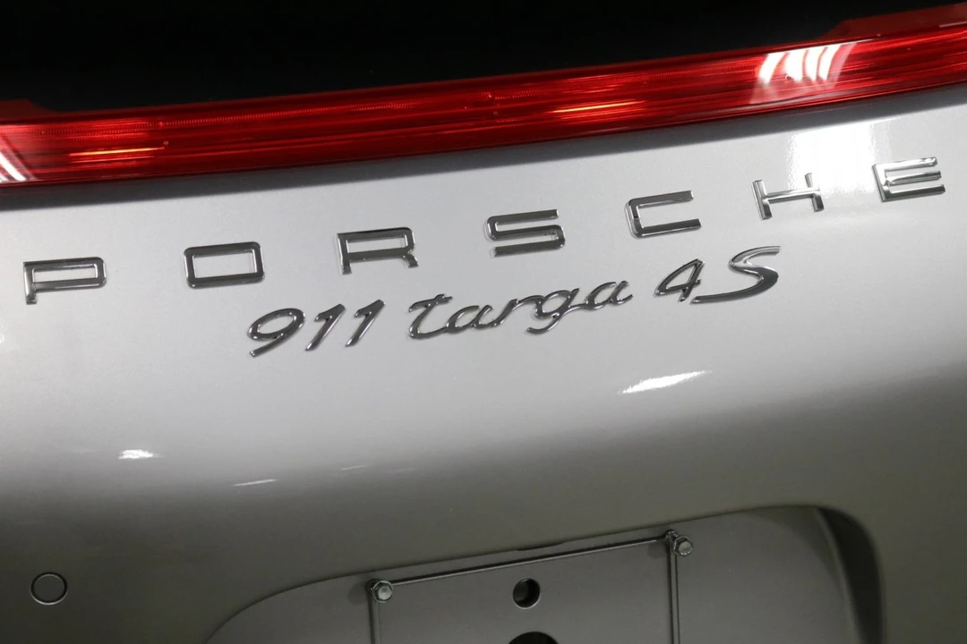 2015 Porsche 991 Targa 4 & 4S - Image 12 of 12