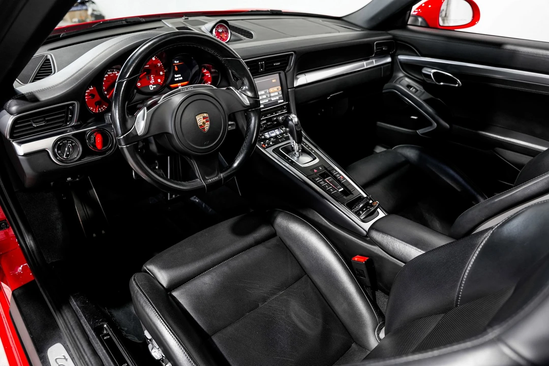 2015 Porsche 991 Targa 4 & 4S - Image 9 of 21