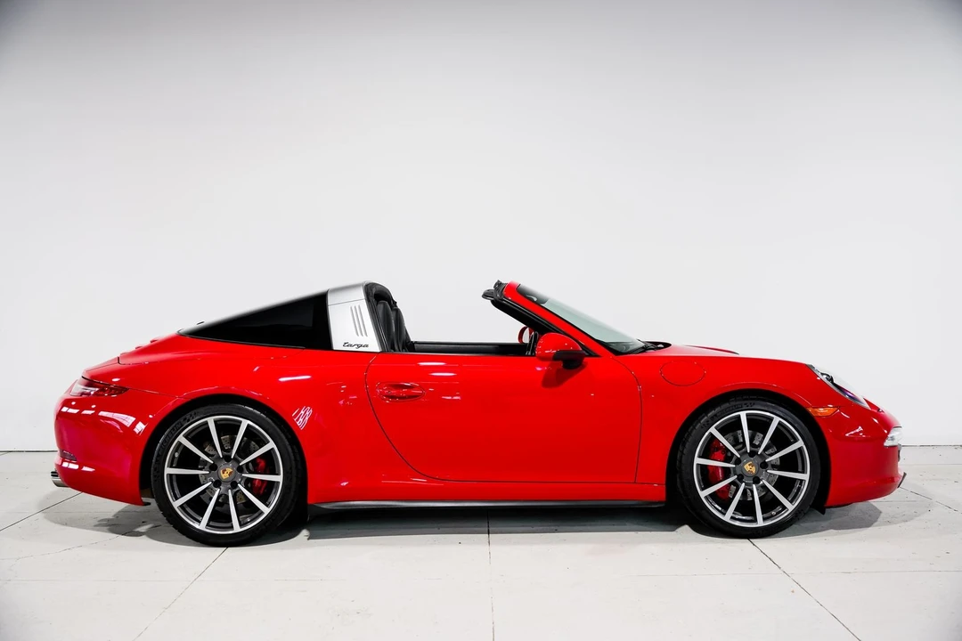 2015 Porsche 991 Targa 4 & 4S - Image 2 of 31