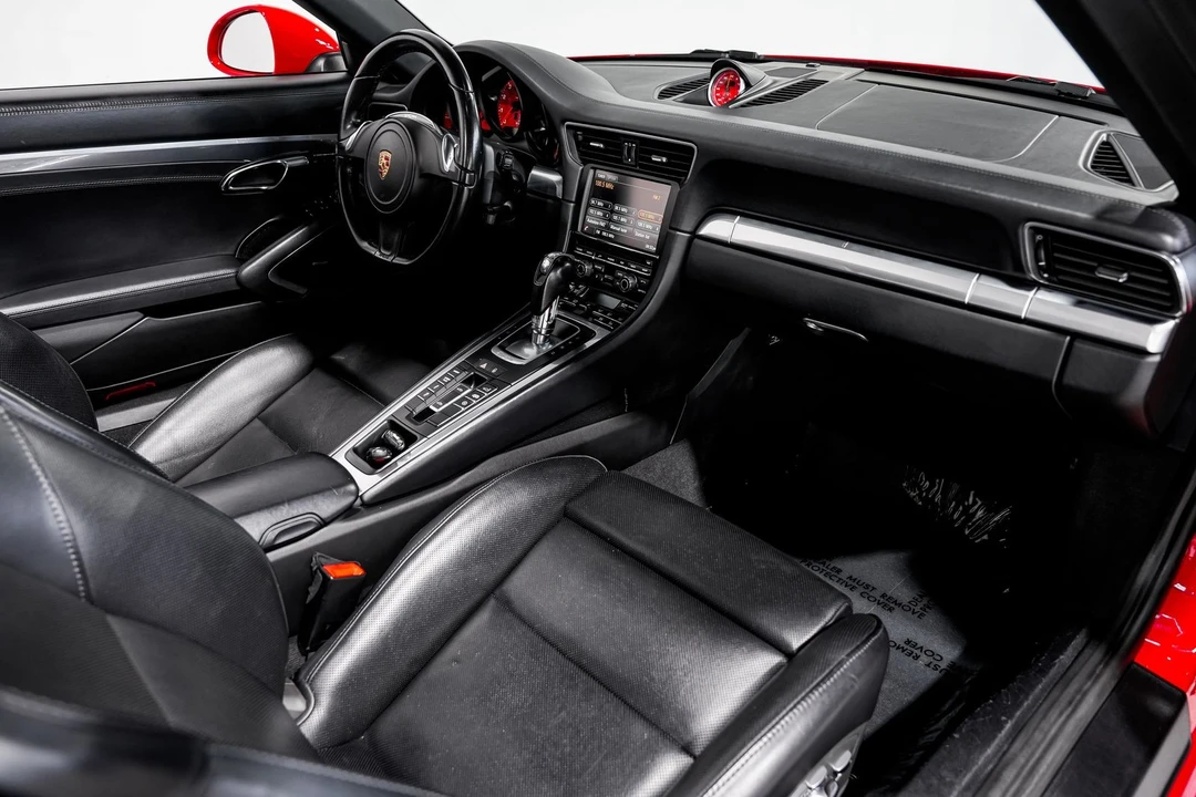 2015 Porsche 991 Targa 4 & 4S - Image 30 of 31