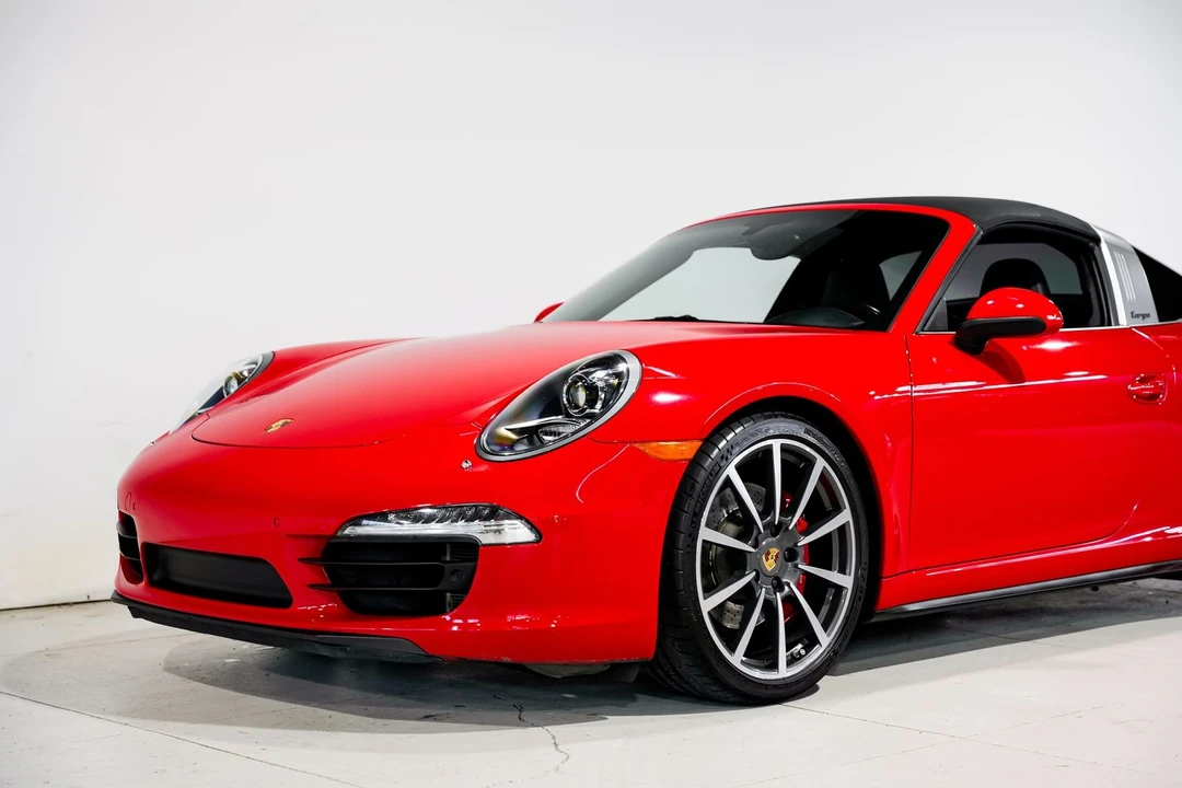 2015 Porsche - Image 31 of 31