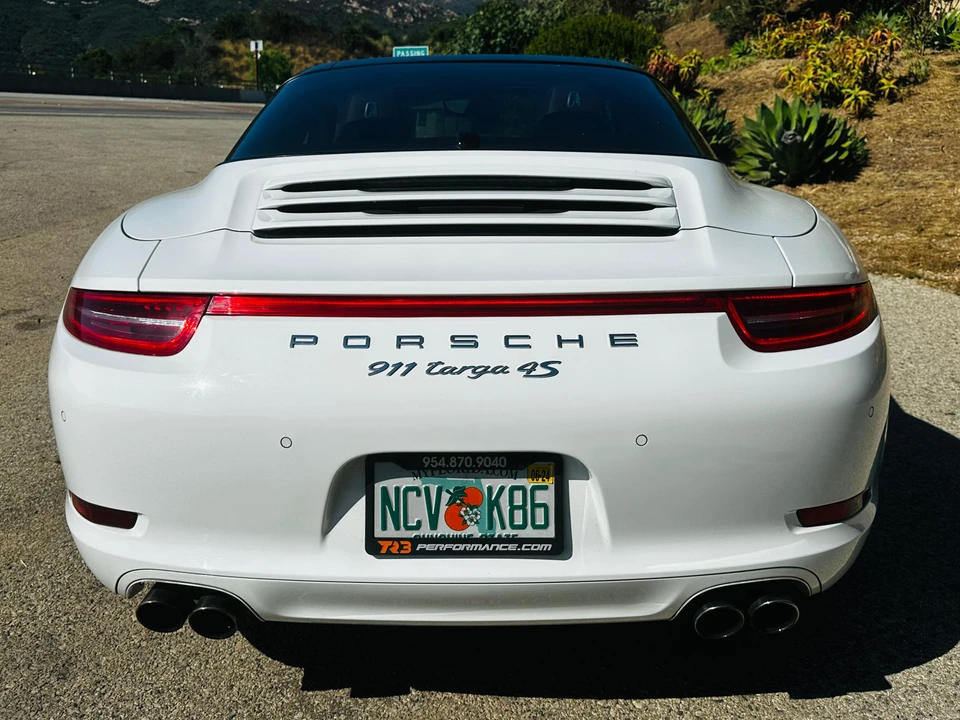 2015 Porsche 991 Targa 4 & 4S - Image 19 of 31