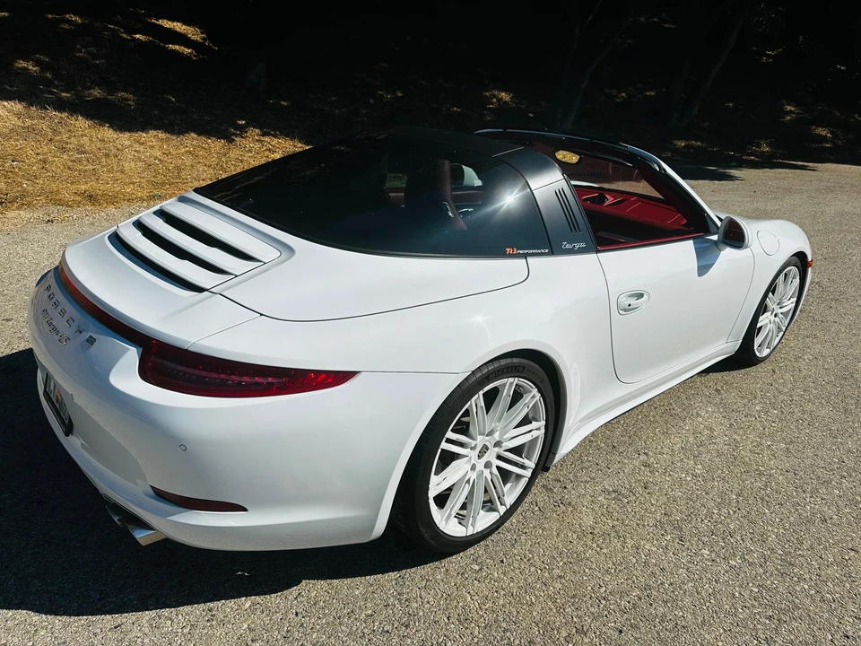 2015 Porsche 991 Targa 4 & 4S - Image 23 of 31