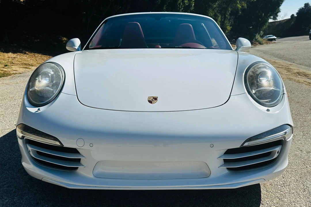 2015 Porsche 991 Targa 4 & 4S - Image 2 of 31
