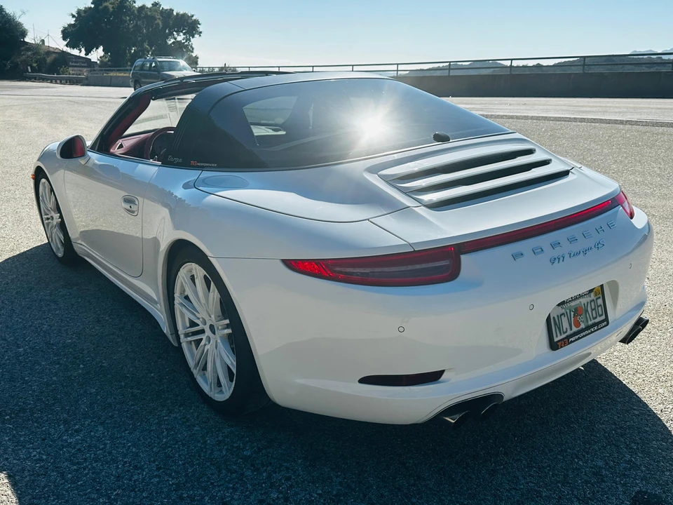 2015 Porsche 991 Targa 4 & 4S - Image 18 of 31