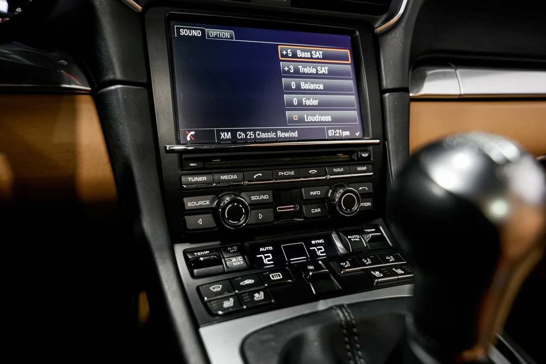 2015 Porsche 991 Targa 4 & 4S - Image 14 of 21