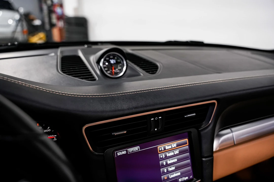 2015 Porsche 991 Targa 4 & 4S - Image 13 of 21