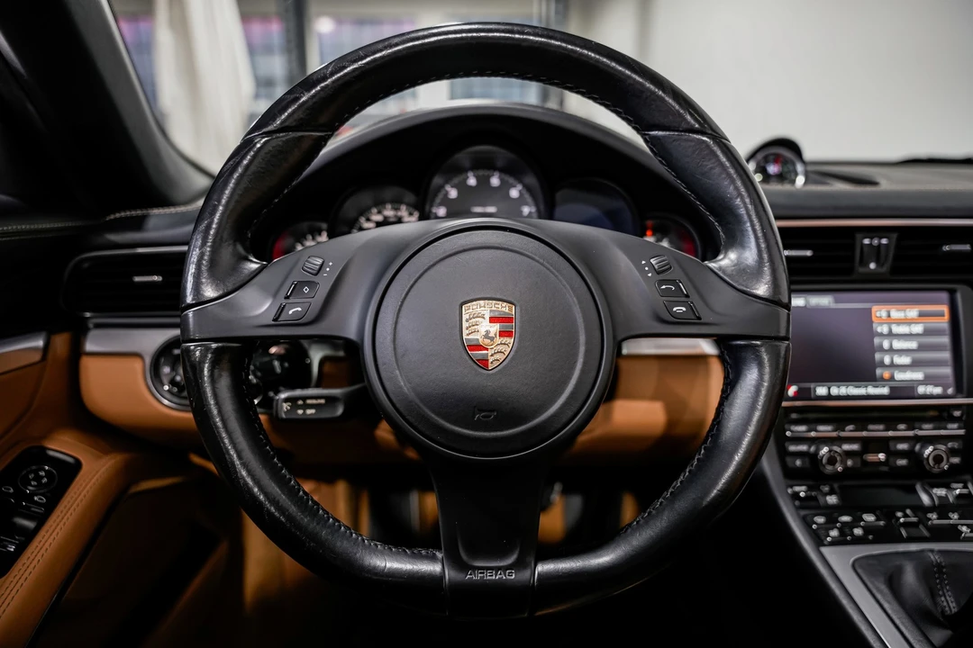 2015 Porsche 991 Targa 4 & 4S - Image 10 of 12