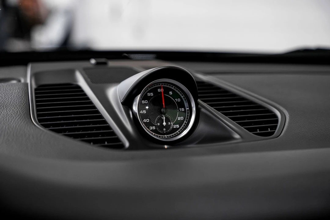 2015 Porsche 991 Targa 4 & 4S - Image 12 of 31