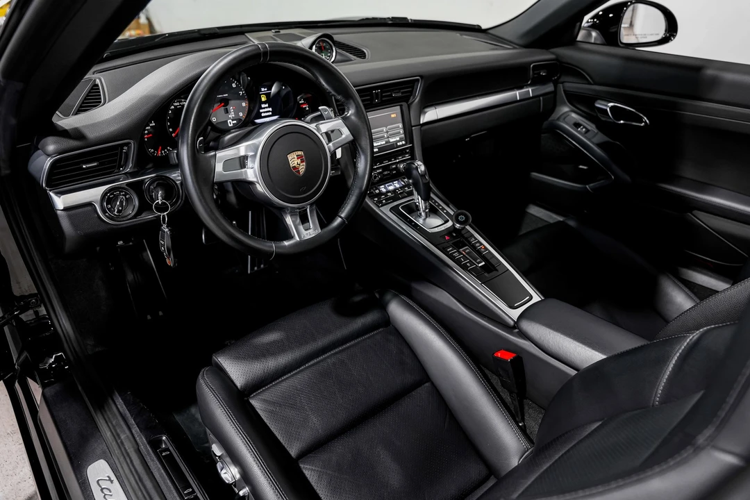 2015 Porsche 991 Targa 4 & 4S - Image 9 of 21