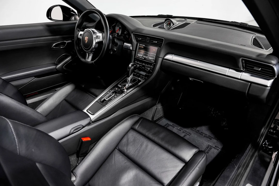 2015 Porsche 991 Targa 4 & 4S - Image 29 of 31