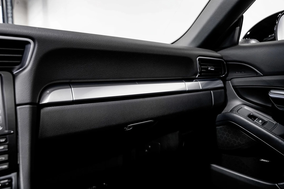 2015 Porsche 991 Targa 4 & 4S - Image 16 of 21