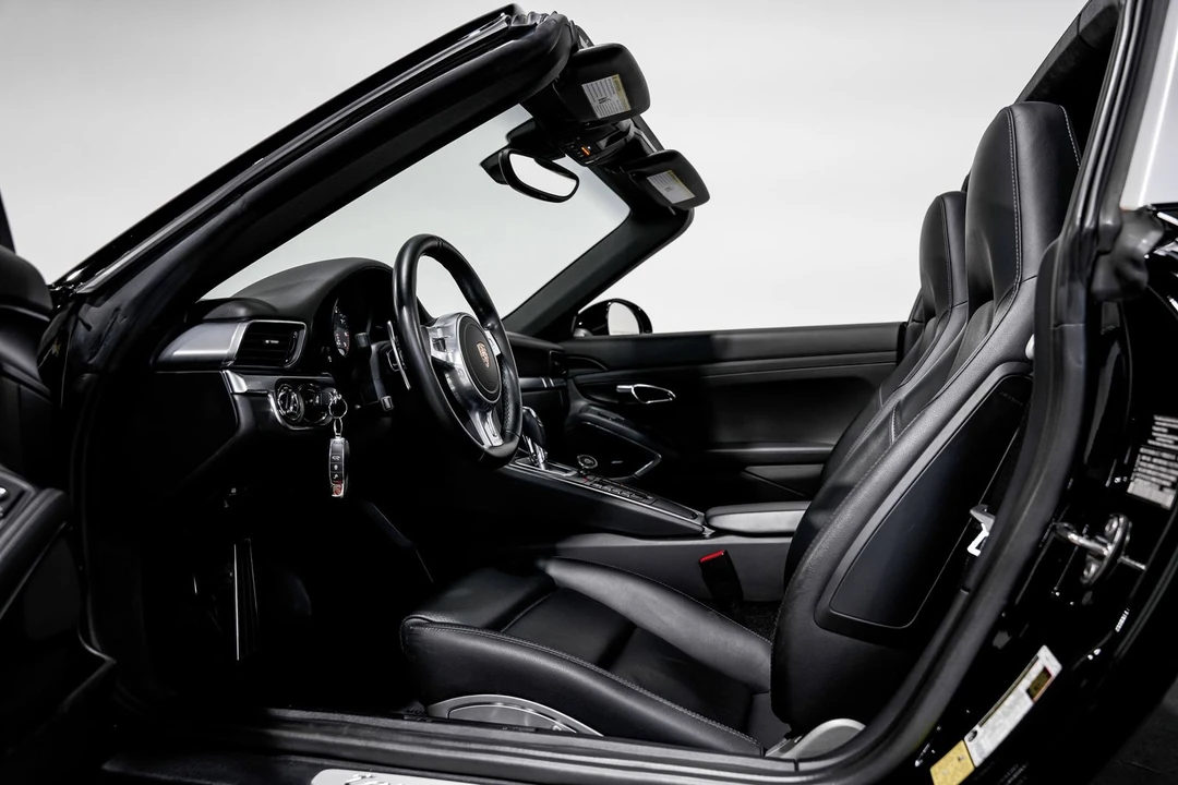 2015 Porsche 991 Targa 4 & 4S - Image 19 of 31