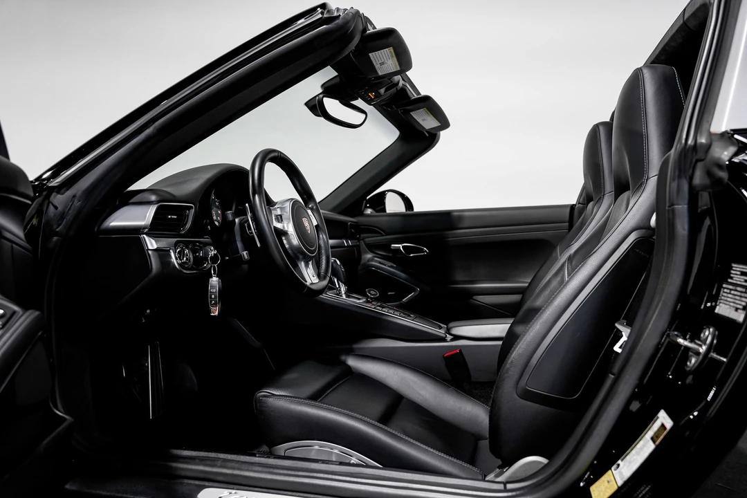 2015 Porsche 991 Targa 4 & 4S - Image 19 of 21