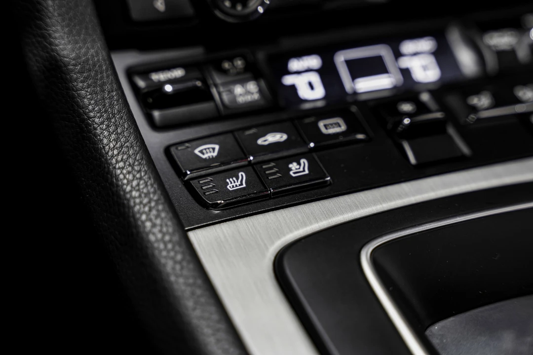 2015 Porsche 991 Targa 4 & 4S - Image 15 of 21