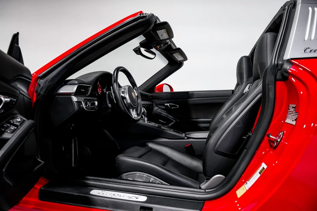 2015 Porsche 991 Targa 4 & 4S - Image 22 of 31