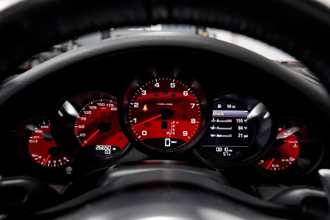 2015 Porsche 991 Targa 4 & 4S - Image 12 of 31