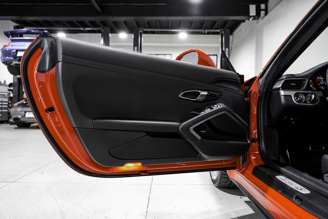 2015 Porsche 991 Targa 4 & 4S - Image 28 of 31