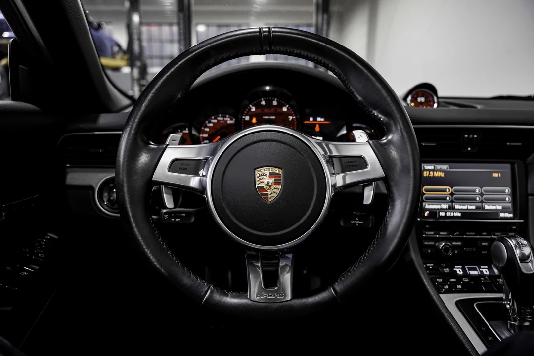 2015 Porsche 991 Targa 4 & 4S - Image 11 of 12