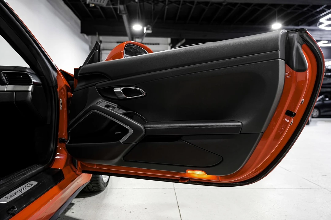 2015 Porsche 991 Targa 4 & 4S - Image 29 of 31