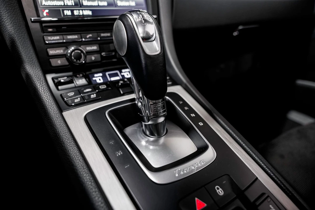 2015 Porsche 991 Targa 4 & 4S - Image 16 of 31