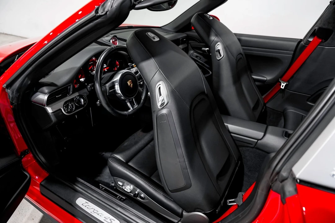2015 Porsche 991 Targa 4 & 4S - Image 24 of 31