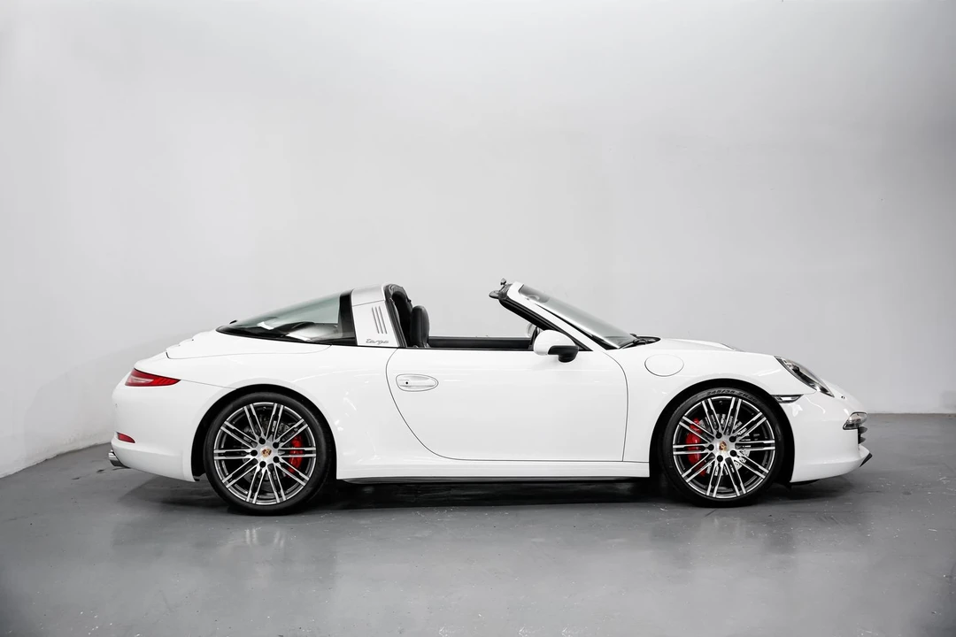 2015 Porsche 991 Targa 4 & 4S - Image 3 of 31