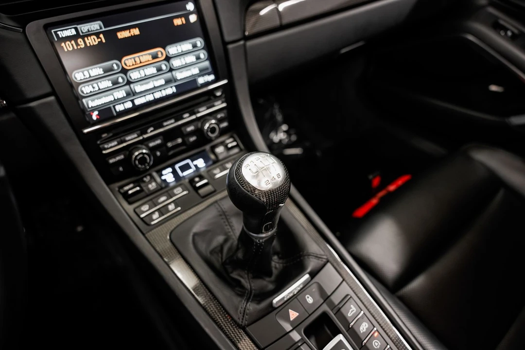 2015 Porsche 991 Targa 4 & 4S - Image 16 of 31