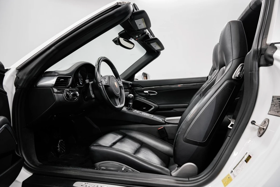 2015 Porsche 991 Targa 4 & 4S - Image 21 of 31