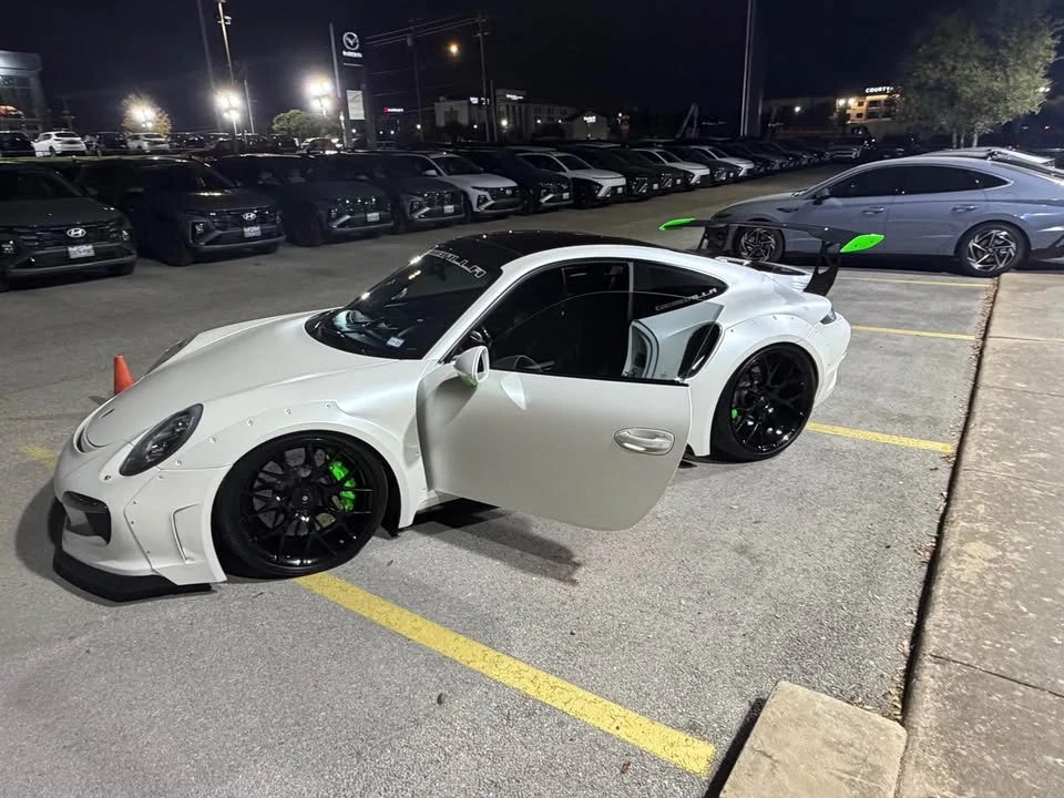 2015 Porsche 991 Turbo - Image 2 of 4