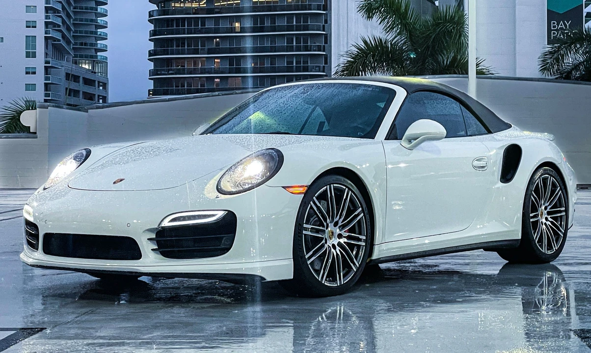 2015 Porsche 991 Turbo - Image 17 of 24