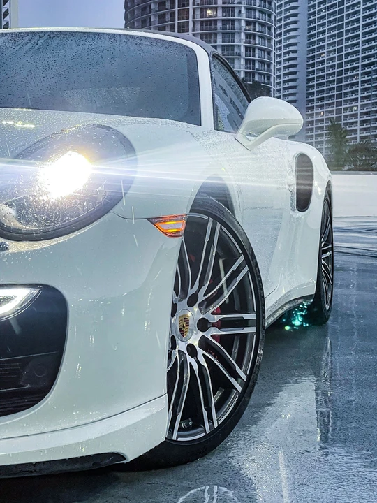 2015 Porsche 991 Turbo - Image 16 of 24