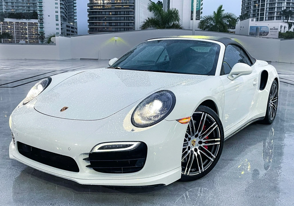 2015 Porsche 991 Turbo - Image 13 of 31