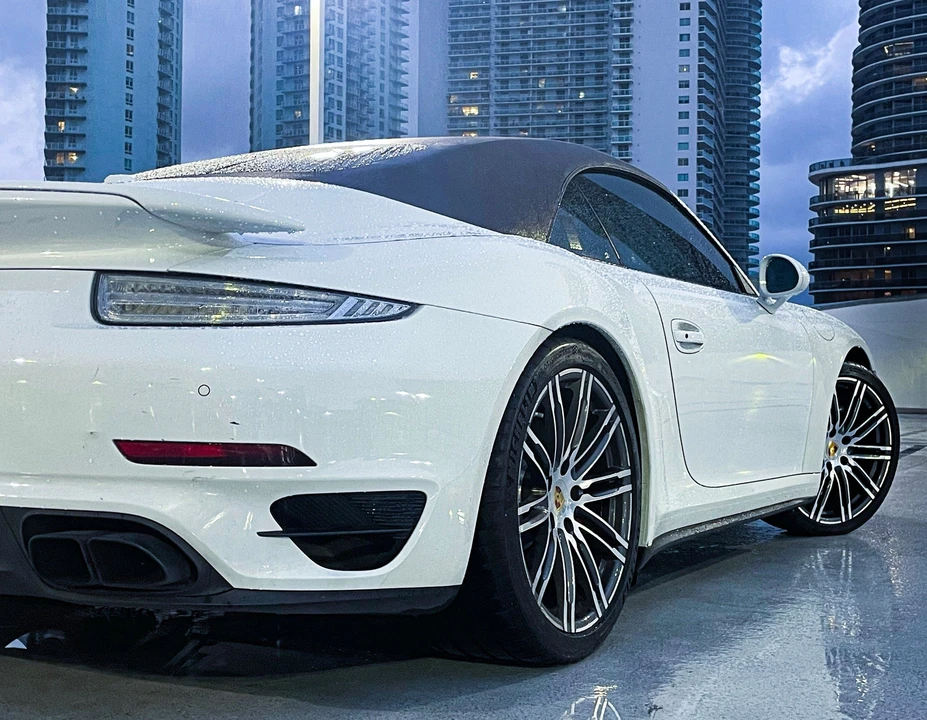 2015 Porsche 991 Turbo - Image 20 of 31