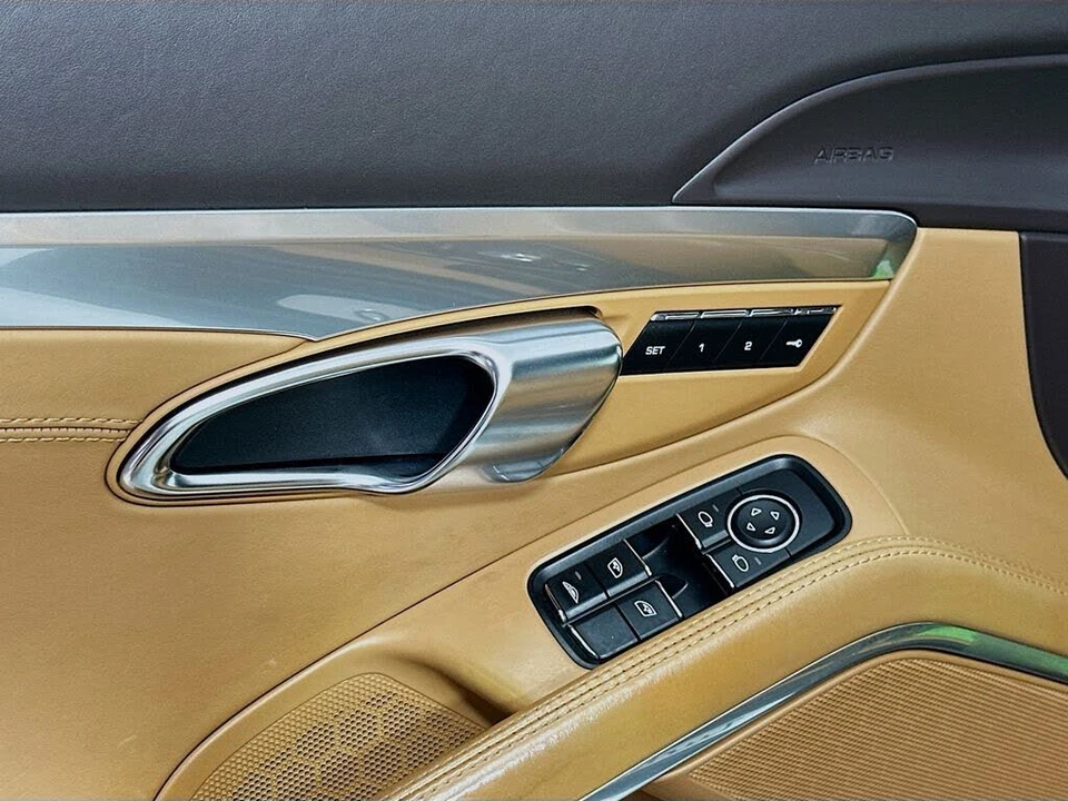 2015 Porsche 991 Turbo - Image 14 of 28