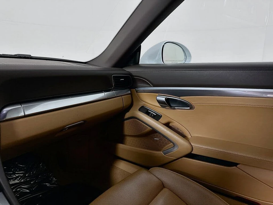 2015 Porsche 991 Turbo - Image 17 of 28