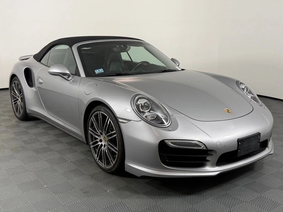 2015 Porsche 991 Turbo - Image 9 of 10